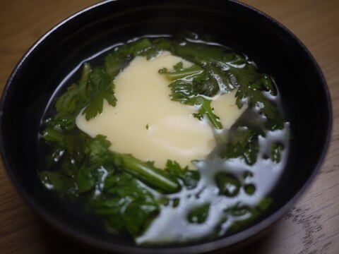 卵豆腐と春菊のとろっとスープ